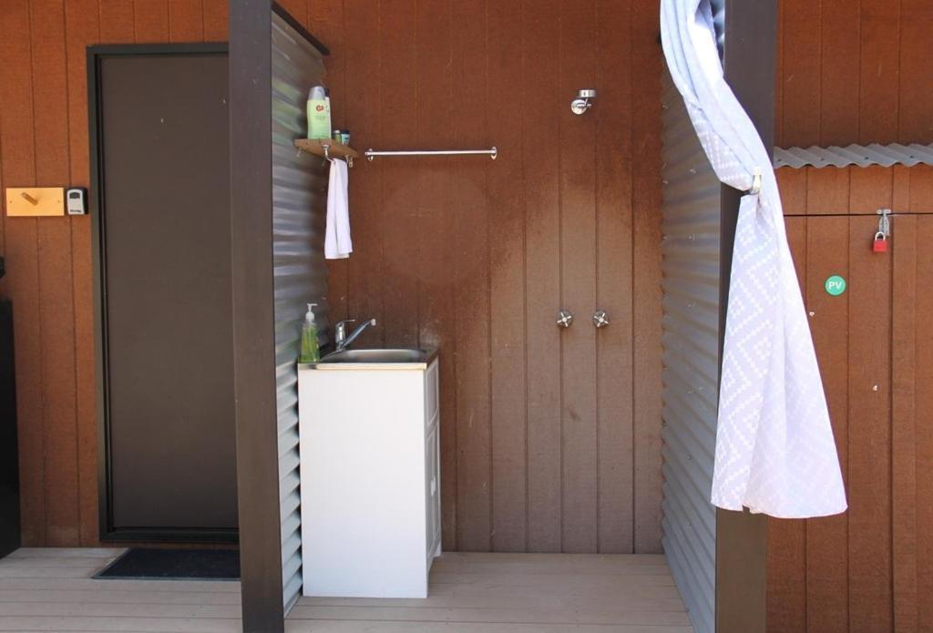 Villa Bay Of Fires Eco Hut Off Grid Experience At Binalong Bay Extérieur photo