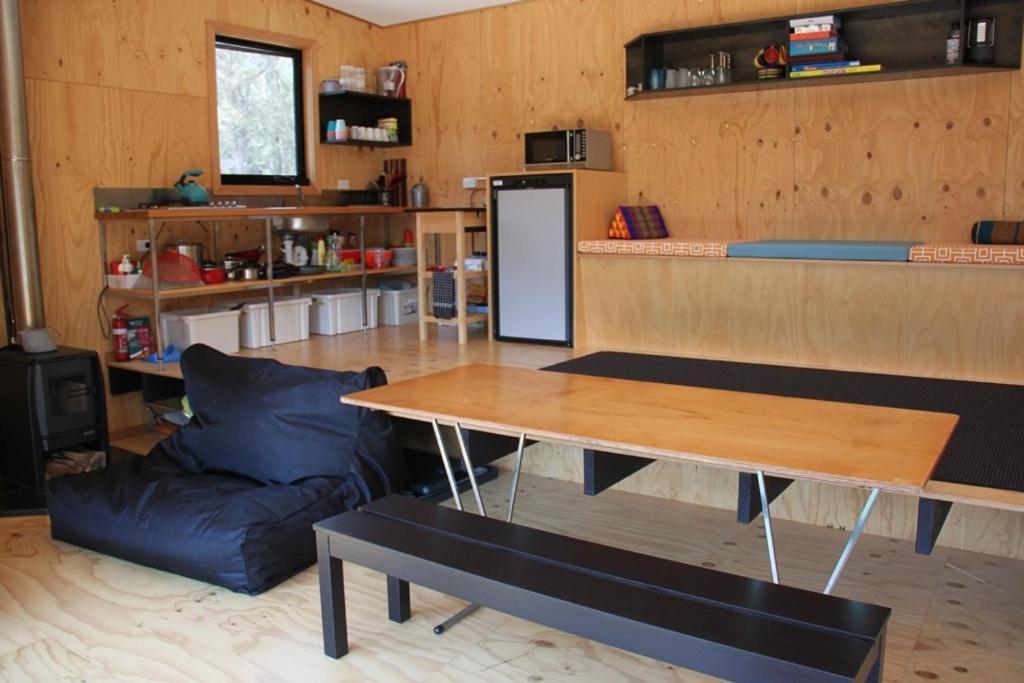 Villa Bay Of Fires Eco Hut Off Grid Experience At Binalong Bay Extérieur photo