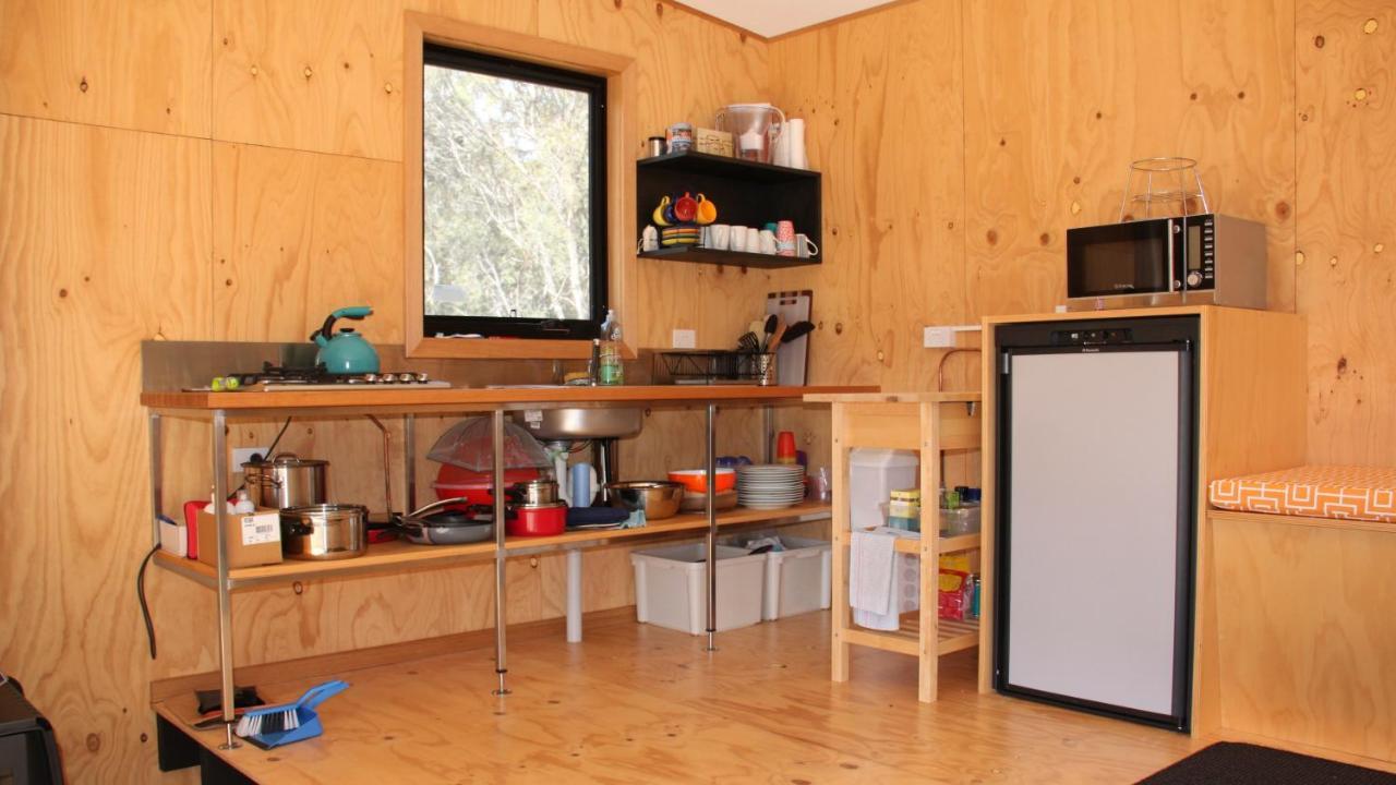 Villa Bay Of Fires Eco Hut Off Grid Experience At Binalong Bay Extérieur photo